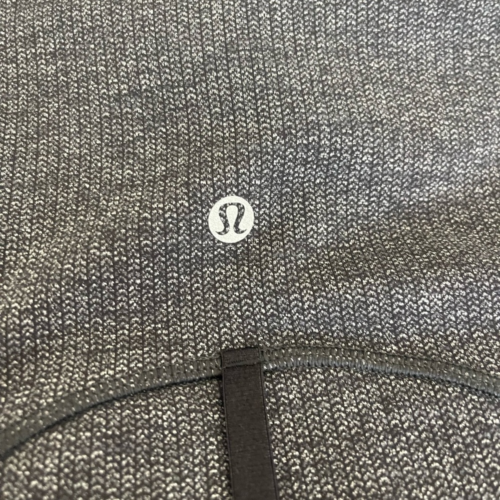 Lululemon jacket - Picture 3 of 4